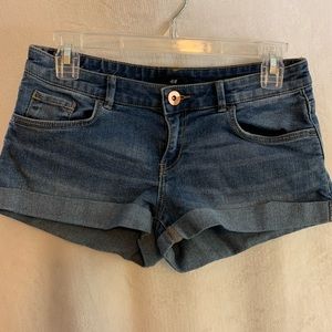 NEW! H&M jean shorts
